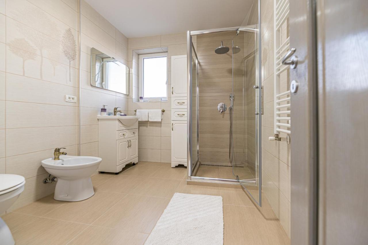 Apartamente Lavender Brașov Exterior foto